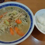 北海道ラーメン たつみ屋 - タンメン中盛＋ライス(ランチサービス)