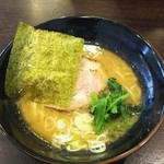 しょうゆのおがわや - こっちが しょうゆラーメンです♪(*´∇｀*)