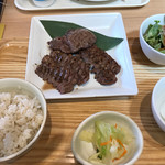 Sachinoya - 牛タン3種盛りセット
