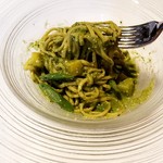 Convivio - 自家製スパゲッティ　冷製バジリコのソース
