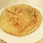 チョウタリ - 揚げナン。食べ放題。外はサクっと内はモチっと。