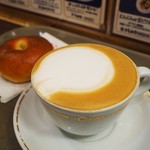 BERG - カフェラテとあんぱん