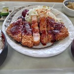 Michi No Eki Asagiri Kougen - トンカツ定食