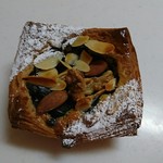 パン工房 Trunk - チョコナッツ