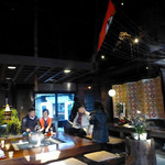 たねや日牟禮茶屋 - 見ごたえのある店内でいただきます