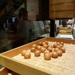 たねや日牟禮茶屋 - わーなにこれ