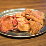 Yakiniku Futago - 旦那はふたごの焼肉御前、肉大盛バージョン118HKDを。