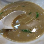煮干し豚骨らーめん専門店 六郷 - 煮干し豚骨スープ