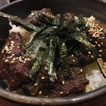 Kurogewagyuu Yakiniku Dokoro Ichi - 白ごまと刻み海苔がトッピング〜