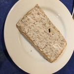 レストラン ストックホルム - クネッケ（ライムギパン）