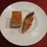 サーラ ビアンキ アル・ケッチァーノ - パン