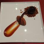 サーラ ビアンキ アル・ケッチァーノ - ドルチェ