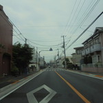 フライドチキン - 画像左が店舗