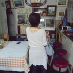 フライドチキン - 個性的な店内