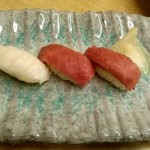 三寿司 - 前沢牛の握り、エンガワ