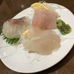 Sakagura Juujiya - 白身魚三点盛（８００円＋税）２０１７年８月