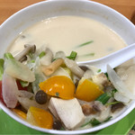 イサーン - 生姜ココナッツスープ　税込900円