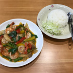 イサーン - エビのタイ風ピリ辛ソース炒め税込1,650円　白ごはんＭ税込150円