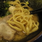 釜利家 - 麺アップ