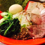 ラーメンダイニングJingu - 肉感がなかなかすごい！