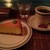 ホワイトバード コーヒー スタンド - 料理写真:ラムレーズンチーズケーキとブレンドコーヒー