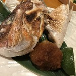 Chiisana Chiisana Genkainada Sushio - 鯛かぶとの塩焼き