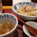 麺 みつヰ - おろしそば(冷)麺量100g(350円)