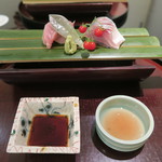 日本料理 太月 - 29年7月　北海道噴火湾メジマグロ、鹿児島出水鯵