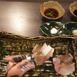 NARUMI - お刺身、醤油、ポン酢、塩、ブラックペッパー塩