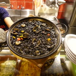 ティオ・ダンジョウ - イカ墨のパエリアS 2,800円+税