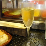 ティオ・ダンジョウ - CAVA700円+税