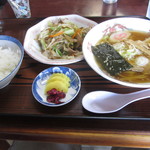 ランチCセット（野菜炒め・コーヒー付き）　750円