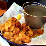BUBBA GUMP SHRIMP - Shrimper's Net Catch
