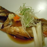 旬味 鮮心 魚屋 富重 - めばるの煮付け