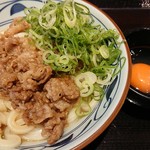 丸亀製麺 - 牛すき釜玉<大盛(税込み740円)>