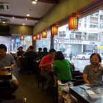 Dim Sum Square - みるみる満席に