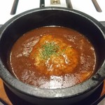 焼肉レストラン 安楽亭 - 煮込みハンバーグ