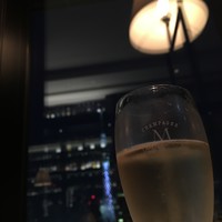 R restaurant & bar - 