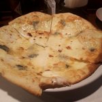 oro - 四種のチーズのピッツァ