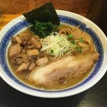 麺屋 頂 中川會 - 濃厚魚介鶏らーめん800円とくずチャーシュー100円