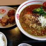 中華麺屋たのしや - カレー担々麺　810円　＋　唐揚げセット　324円