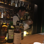 BAR 堀川 - 華麗なシェイクから生み出されるのが