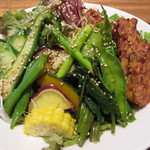 kupu - 玄米サラダ丼