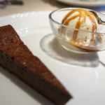 ポルタロッサ - 自家製ドルチェ。ガトーショコラとアフォガード