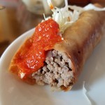 メキシコ料理 ロシータ - タコスの断面、チーレを乗せて食べると最高