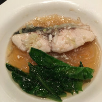 故宮 - 季節の魚（カンパチ）と春雨の蒸しもの
                  魚醤ソース