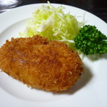 グリル グランド - ｶﾆｸﾘｰﾑｺﾛｯｹ取り分け済み