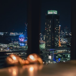 高級感のある空間で食事と共に優雅なひとときを