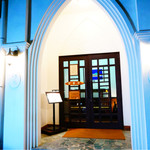 レストランテ 風 - 入り口　教会のよう
