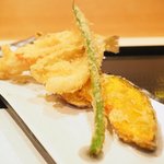 Roppongi SuZuNa - 天ぷら定食 1000円 の大海老、きす、舞茸、カボチャ、いんげん